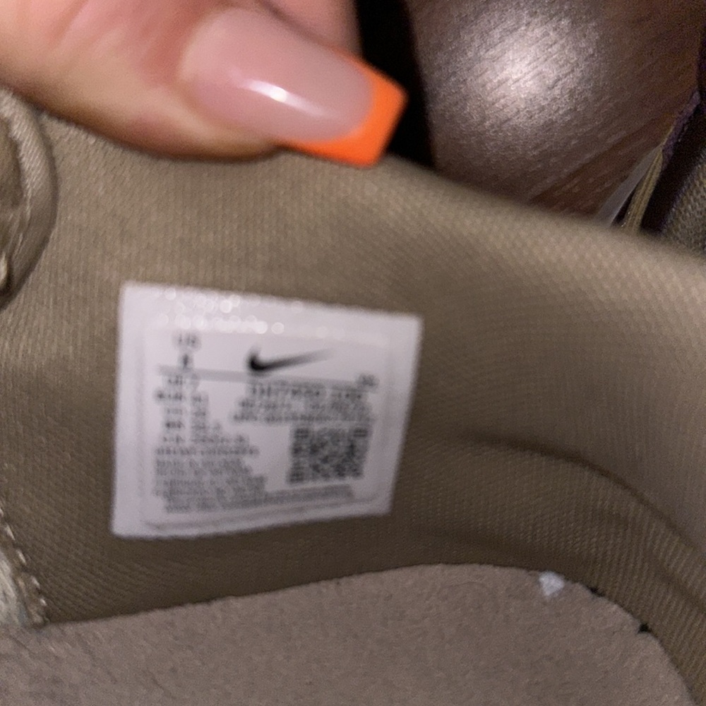 Dunks - Picture 3 of 4